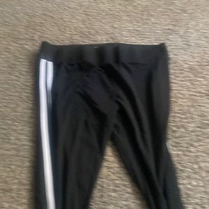 Stretchy black and white leggings